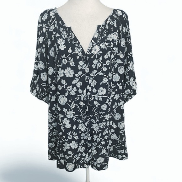 Angels Blouse - Picture 2 of 6